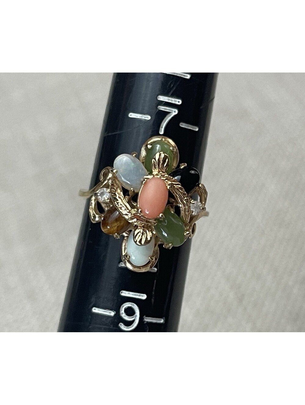 VTG 14k Gold Plated Coral, Opal, Jade, Onyx and Tiger's-Eye Cluster Ring